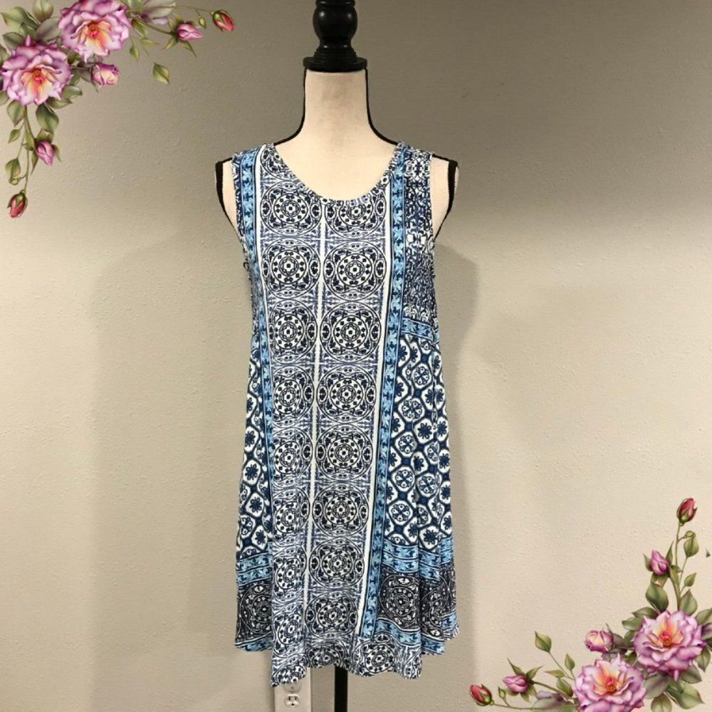 Beautiful floral sleeveless A-line dress